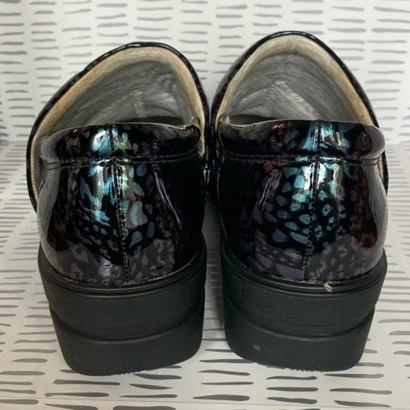 Nursemates Align Indya Clogs size 8.5 wide - Picture 5 of 7